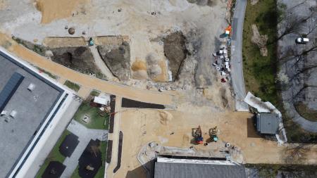 Izgradnja zunanjih površin med šolama (6)